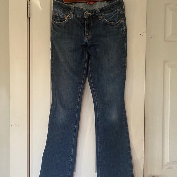 Lucky Lola Bootleg Jeans - Picture 5 of 6